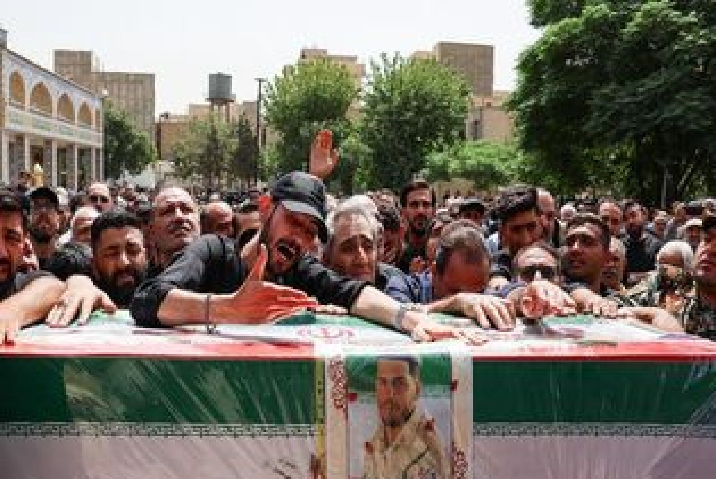 در زندان اوین چه کسانی شهید شدند؟/ دختر ۸ ماهه‌ای که بی مادر شد / عکس شهیدی که لبخند می‌زند