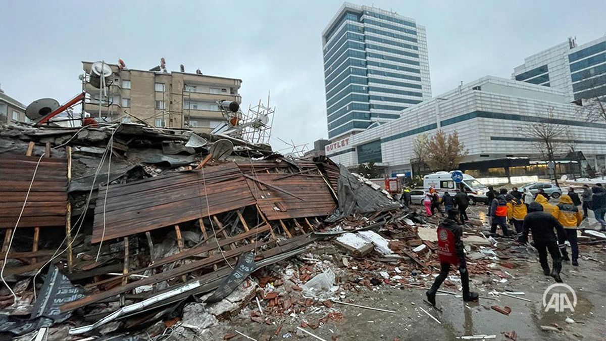 پشت پرده آمار هولناک مرگ و میر در زلزله ترکیه /ساختمان ها استاندارد ساخته نشده بودند؟