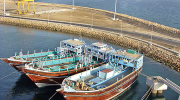 فضای مه‌آلود گردشگری دریایی