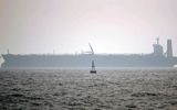 حادثه بین یک نفتکش و نیروهای نظامی در خلیج عمان