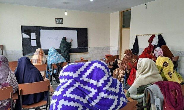 اطلاعیه درباره عکس جنجالی برگزاری کلاس با پتو!+عکس