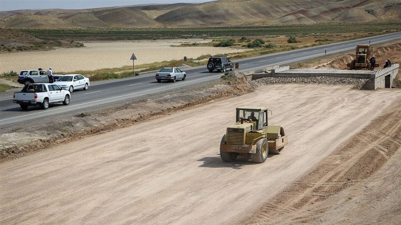 تأمین مالی ۱۸۷ پروژه ساخت راه و جاده با مالیات مردم
