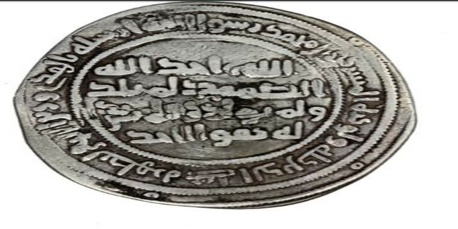 ضرب اولین سکه توسط چه کسانی صورت گرفت؟
