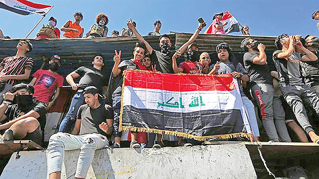 تجمع عراقی‌ها در میدان تحریر
