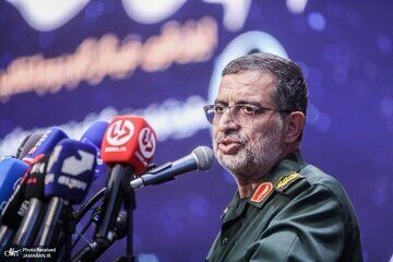 متوسط سن دانشمندان موشکی و پهپادی سپاه به روایت سردار نائینی/ قدرت بازدارندگی امروز،  برآمده از علم و توانمندی جوانان فرهیخته دانشگاهی است