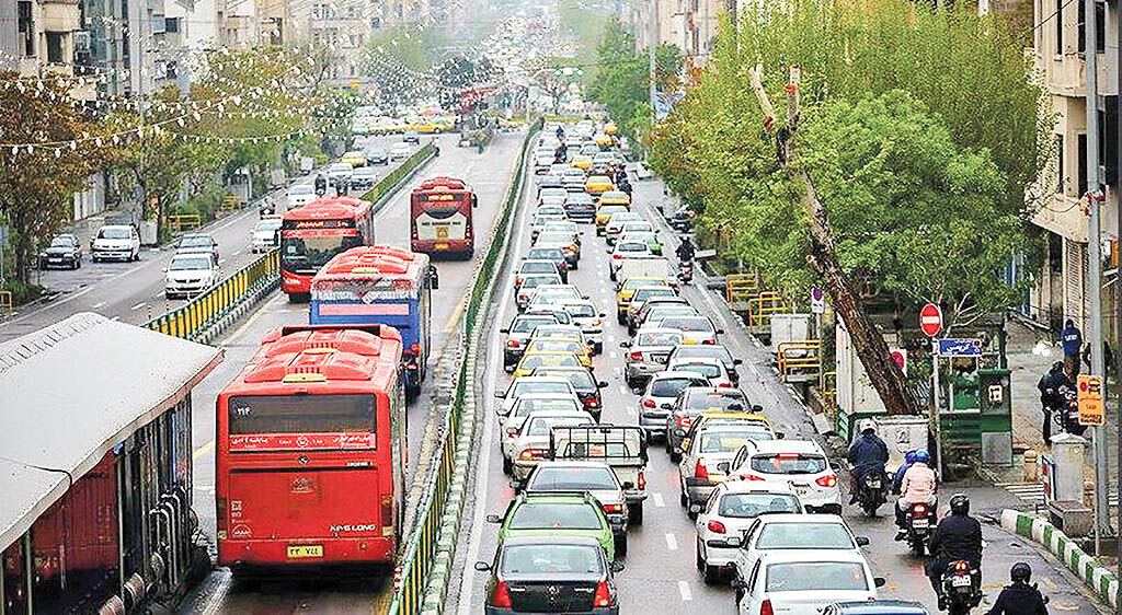 وام و حمایت‌های بیمه‌ای از رانندگان تاکسی اینترنتی 