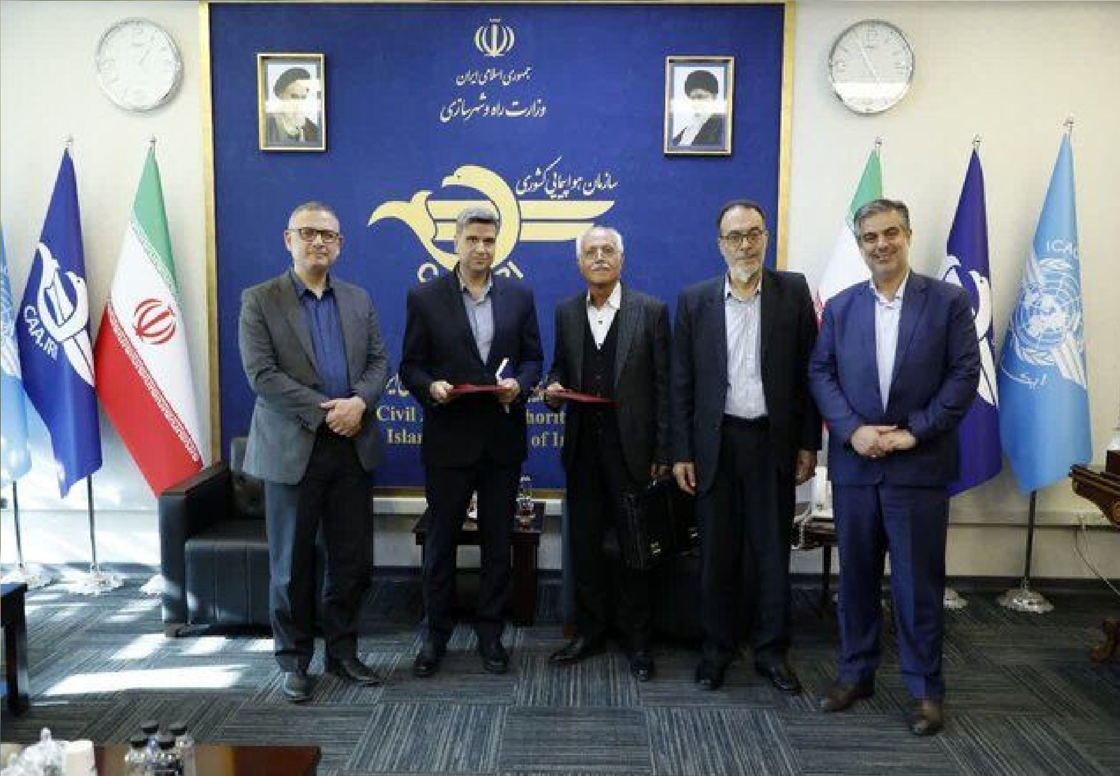 انعقاد تفاهم‌نامه‌ توسعه حمل‌ونقل هوایی استان مرکزی 