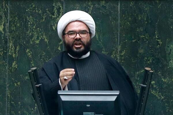نماینده مجلس: وزیر خارجه آمریکا ۴۰ دقیقه قبل از آتش گرفتن اوین اطلاع داشت/ خودشان اوین را آتش زدند