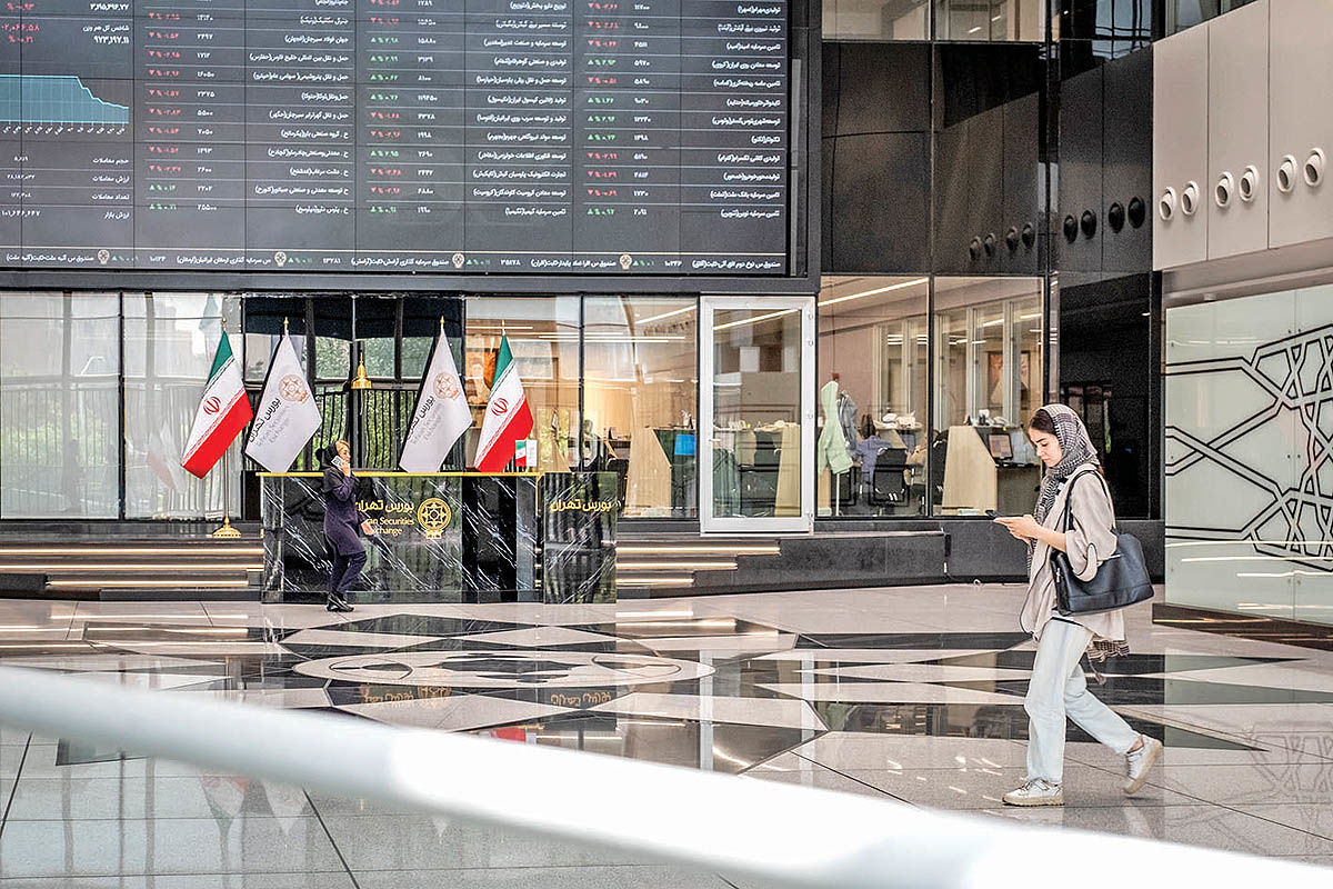 بورس در کانال 3.3 میلیونی