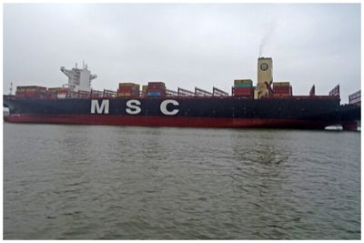 فوری/رسانه آمریکایی مدعی شد: یک کشتی مرتبط با اسرائیل در تنگه هرمز توقیف شد