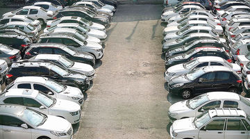 خاموشی تقاضا در بازار خودرو