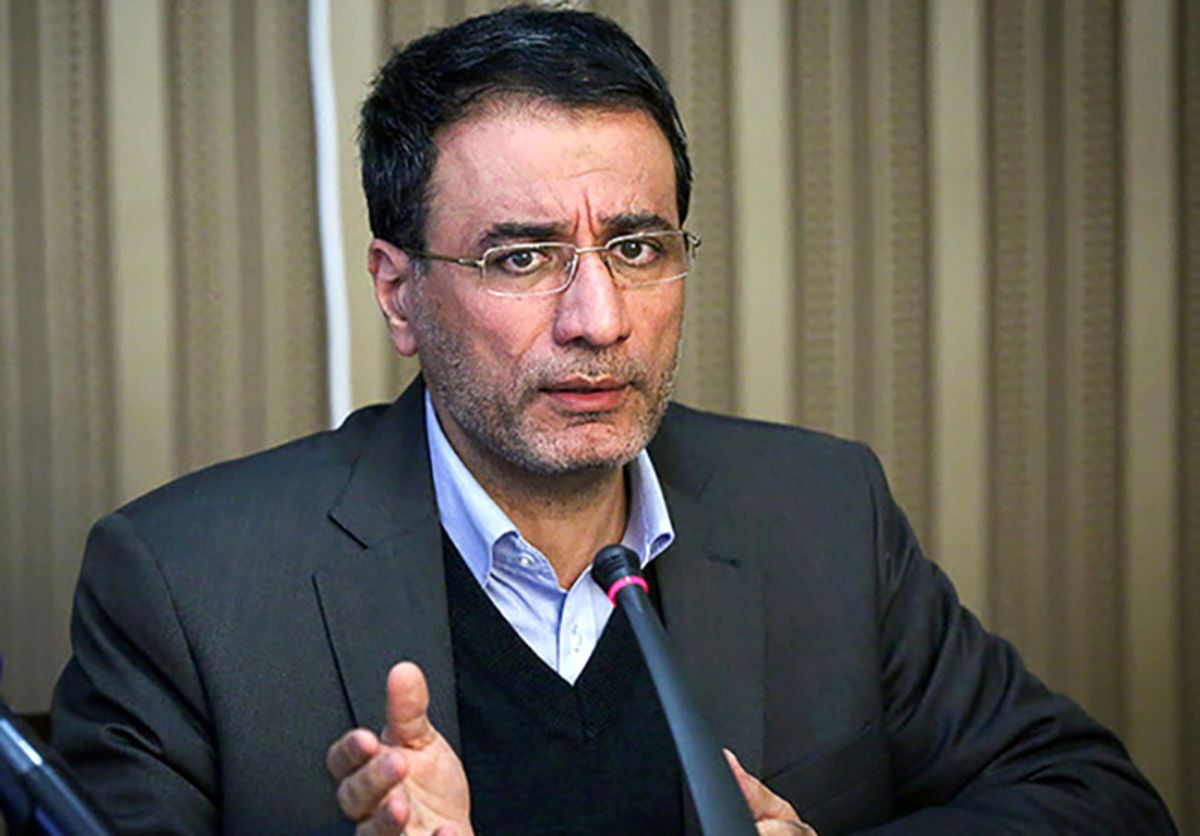 پیش بینی زود هنگام فرجی دانا درباره برنده انتخابات+فیلم