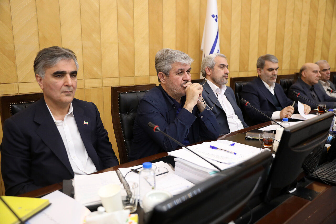 فاصله بین عملکرد و اهداف برنامه هفتم زیاد است