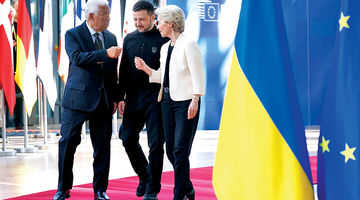 شبیخون به قلک روسیه