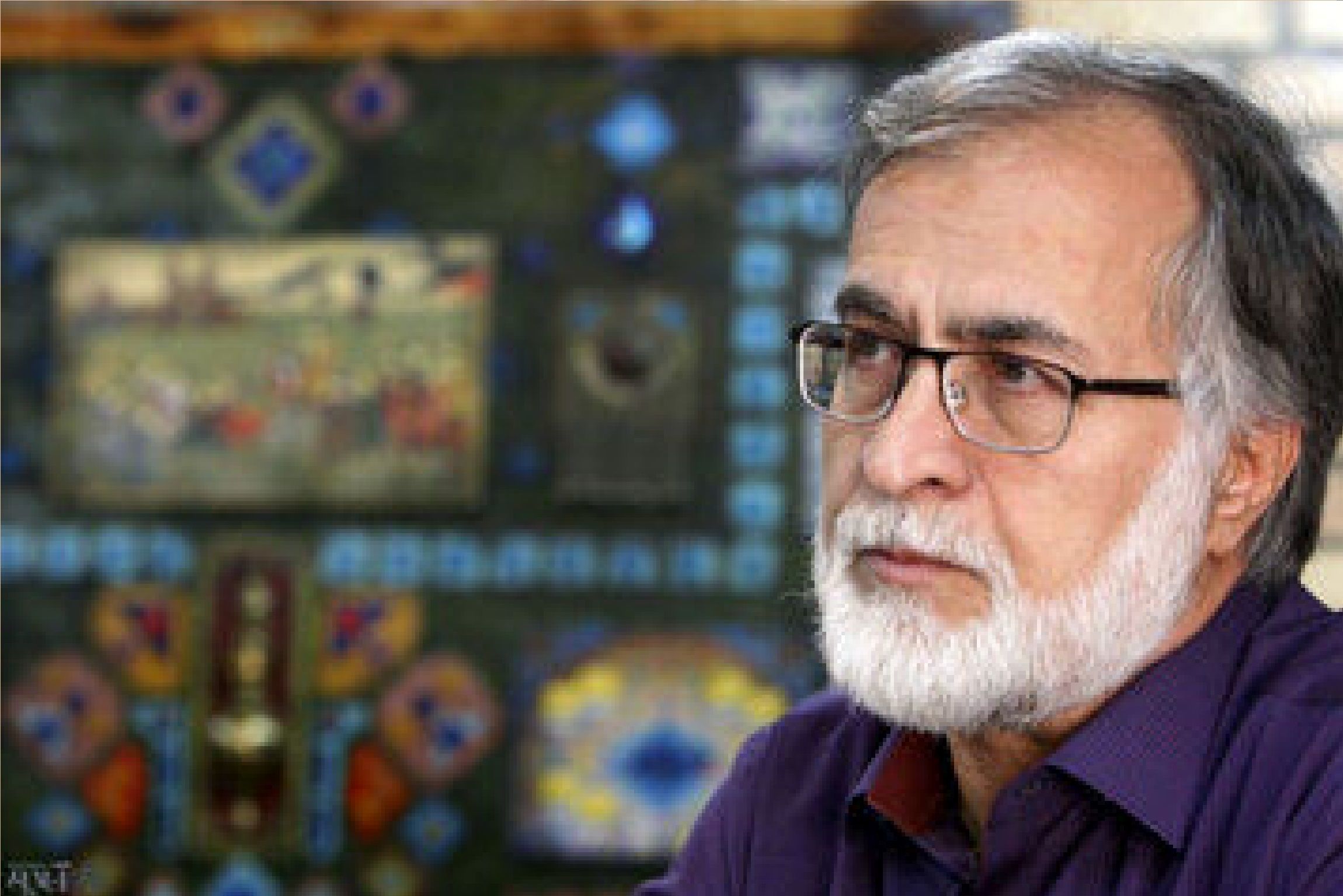 روایت عطریانفر از موضوع استعفای پزشکیان / بیشتر طنز است و...