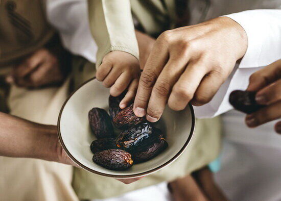 از فواید خرما برای سلامت کودکان غافل نشوید