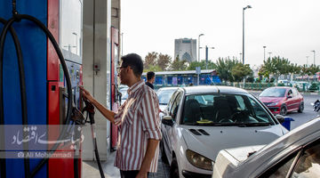 سهمیۀ بنزین ۱۵۰۰ تومانی فقط ۶ ماه قابل ذخیره است
