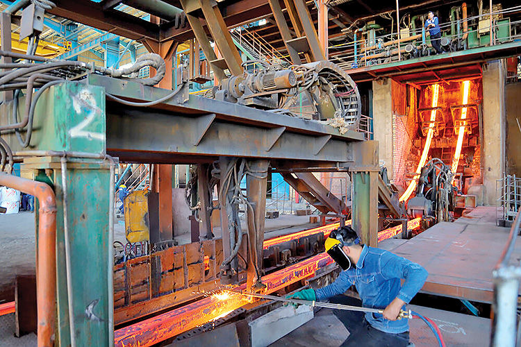 صنعت‌زدایی اقتصاد ایران