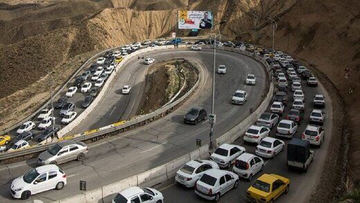 ترافیک در این محور سنگین است