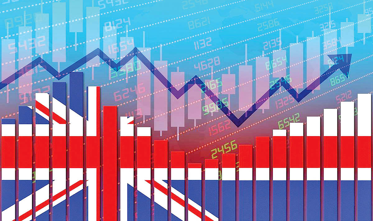تورم بریتانیا در کف چهارماهه