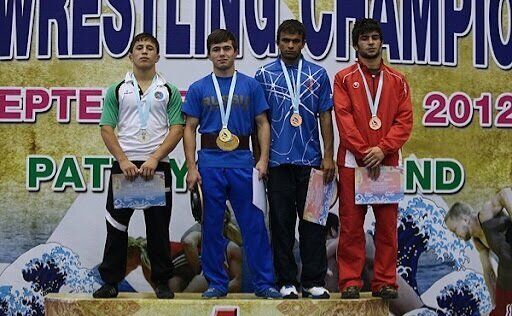 درگذشت کشتی گیر 33 ساله مدال آور جهان در سالن ورزشی