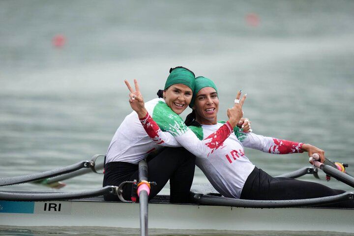 اولین مدال کاروان ورزشی ایران/ قایقرانی زنان به نقره رسید