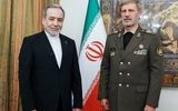 فرمانده کل ارتش به عراقچی پیام داد