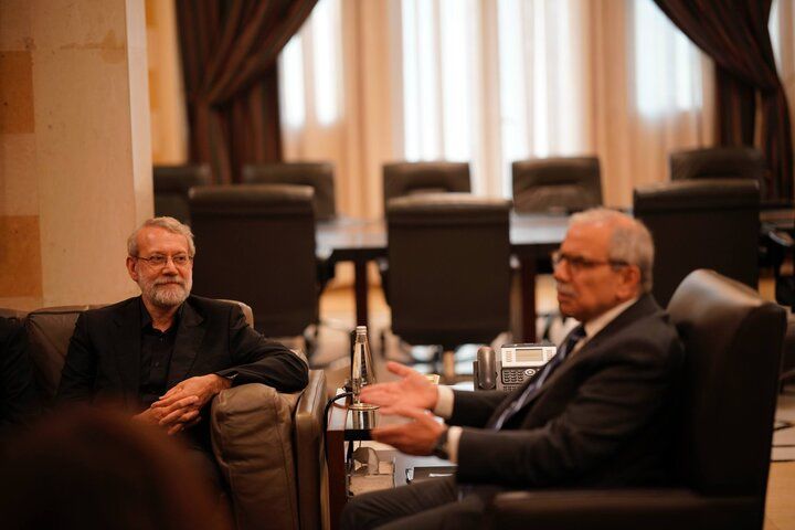 عکس جالب علی لاریجانی و نواف سلام