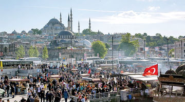 درخشش همسایه در جذب توریست