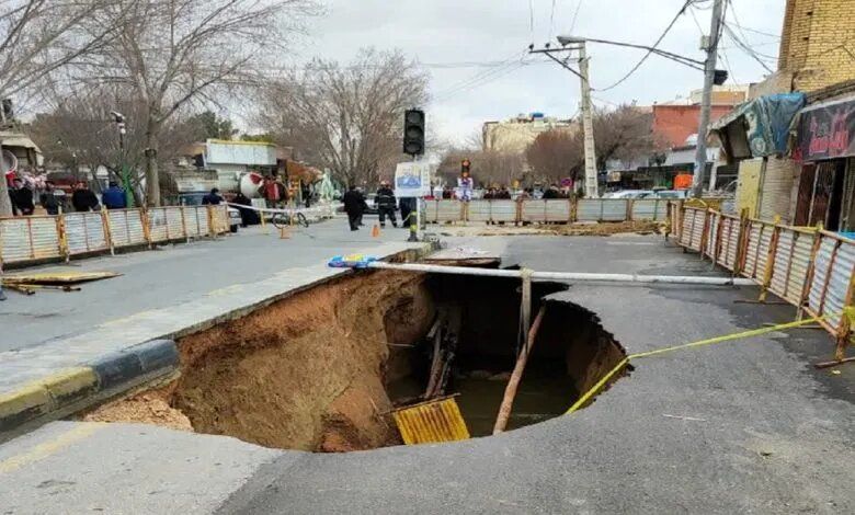 زلزله بم، دو دهه بعد: ۳۰درصد جمعیت ایران در بناهای ناایمن زندگی می‌کنند/ هشدار استاد زلزله‌شناسی: انبوه‌سازی ارزان ریسک تازه شهرهای ایران