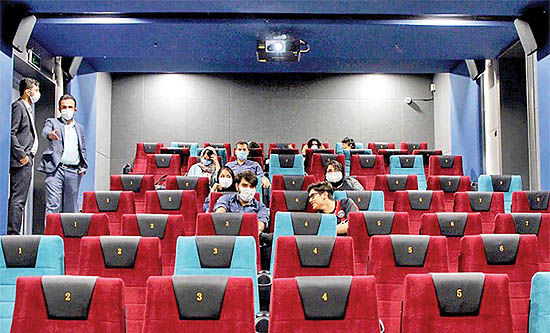 آب‌باریکه سینماها در مسیل اکران