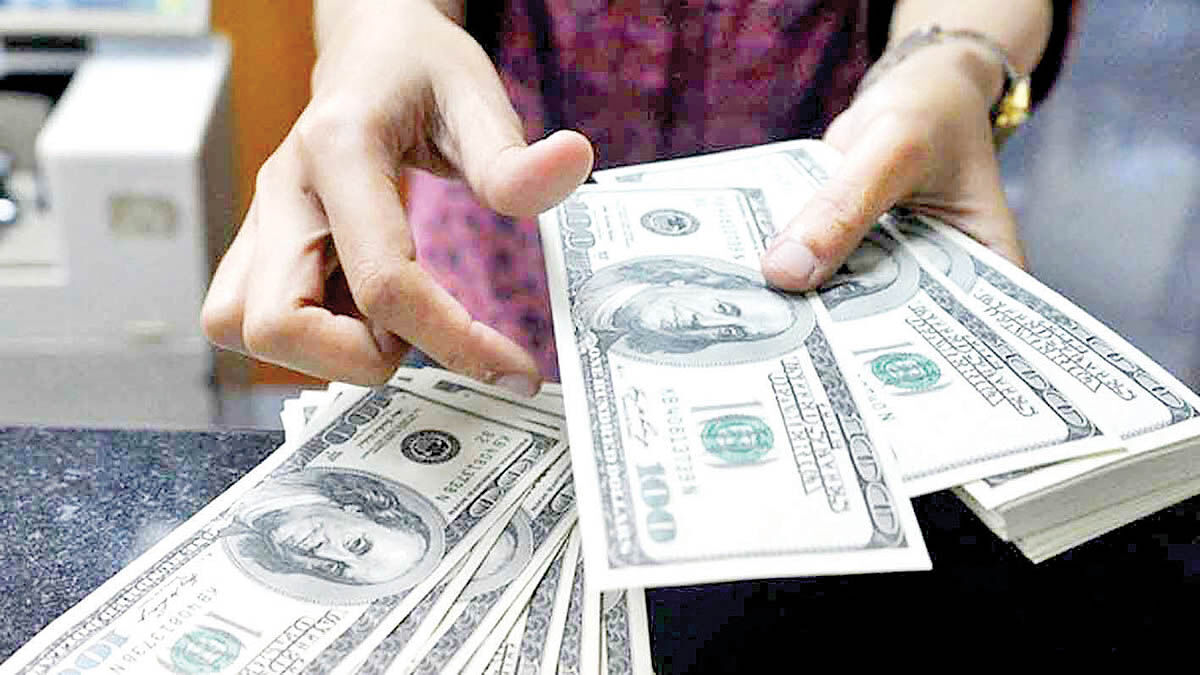سایه پیک ششم کرونا بر بازار ارز
