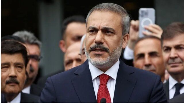 ادعای تازه وزیر خارجه ترکیه درباره عاملان انفجار آنکارا