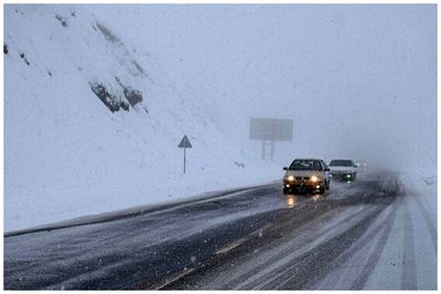 بارش برف و باران در جاده‌های ۲۲ استان/ پلیس هشدار داد