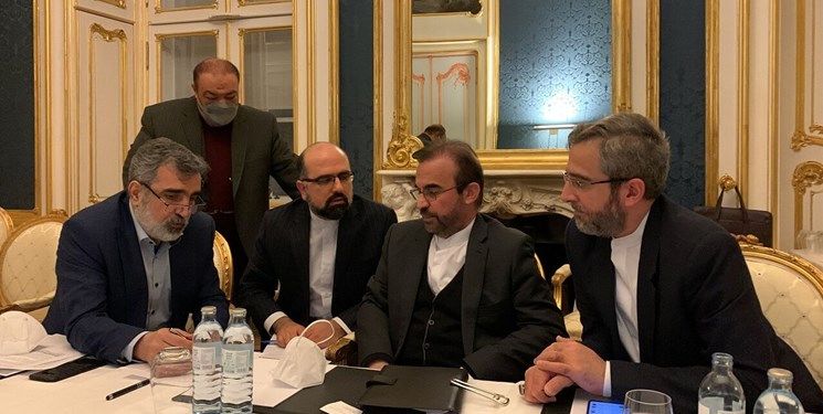 مشاور تیم مذاکره‌کننده ایران: مانع اصلی مخالفت آمریکا با رفع همه تحریم‌‌‌هاست