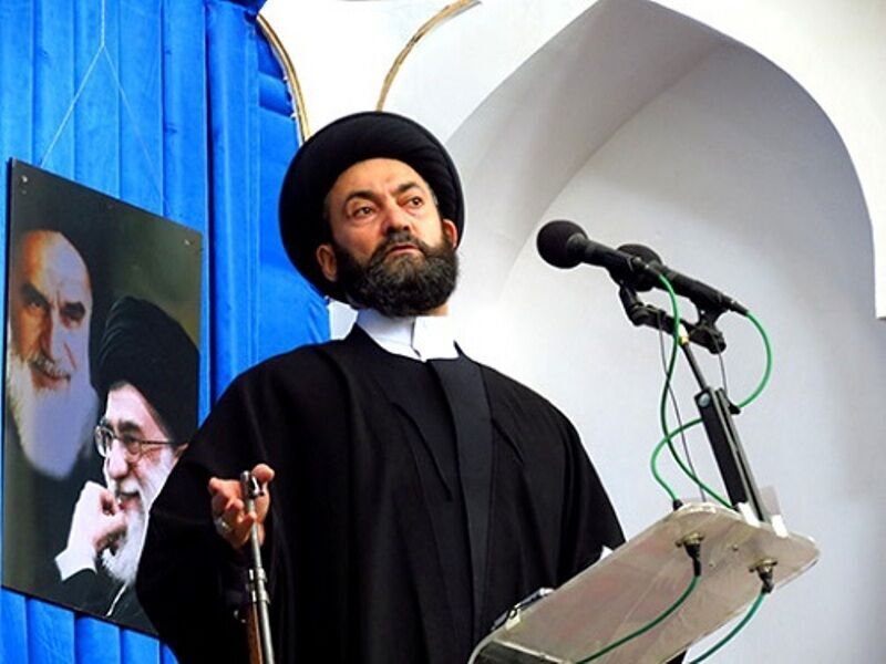 دشمن روحانیت را در مرکز حمله خود قرار داده است