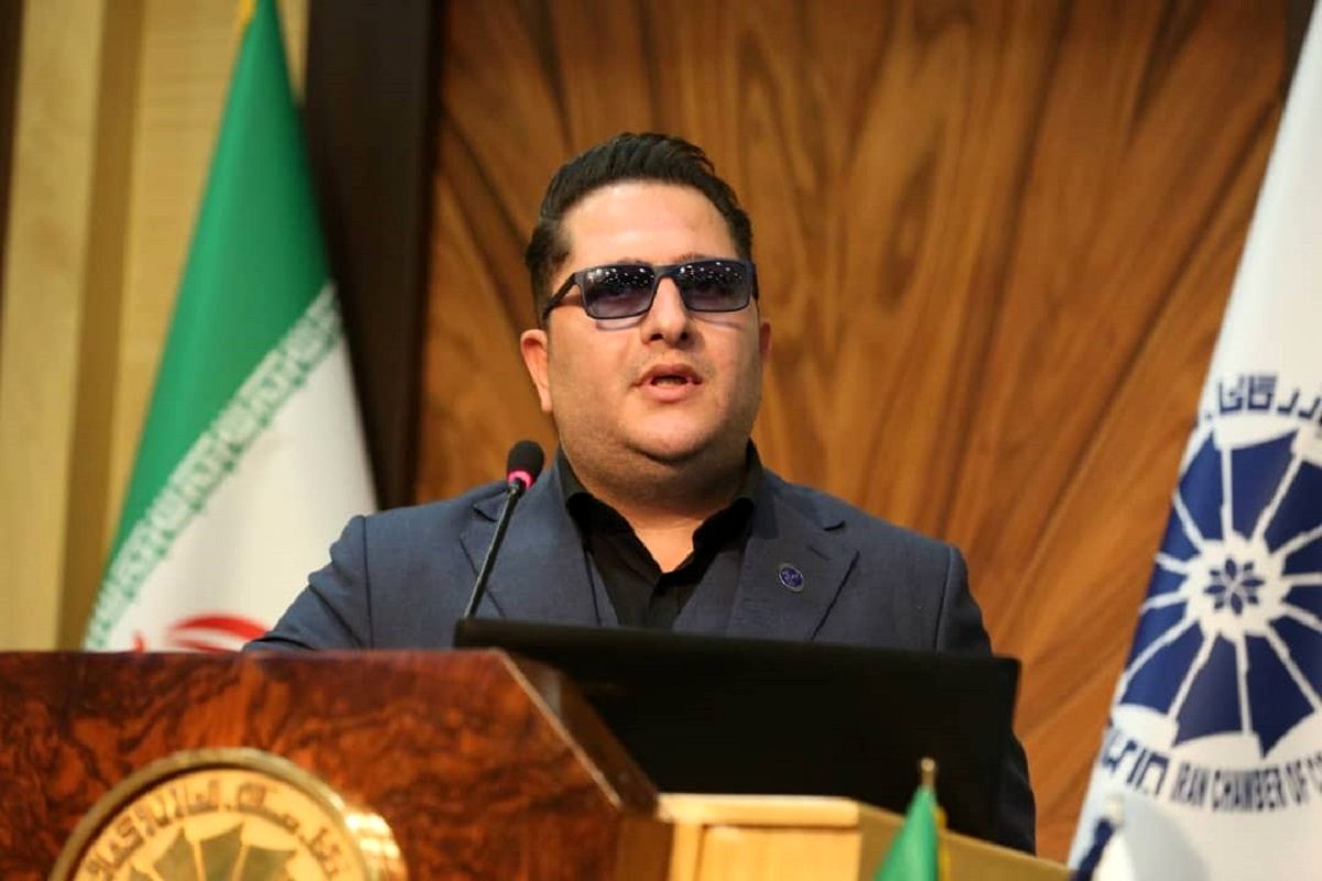 ما اجازه نمی‌دهیم که واردات موبایل انحصاری شود