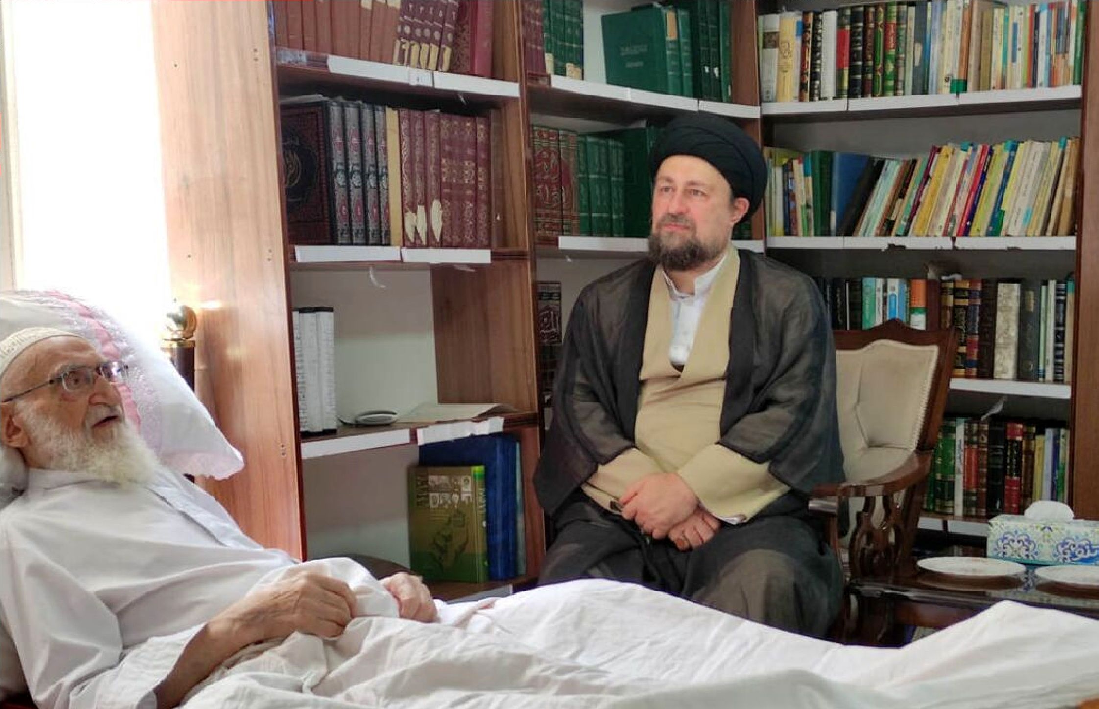 عیادت یادگار امام از آیت الله العظمی نوری همدانی