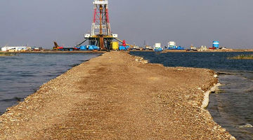 توسعه  آزادگان در حبس «بدعت مالی»