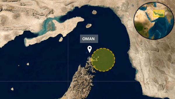 تنگه هرمز شاهد سومین درگیری در ۲ ساعت گذشته/ انگلیس: یک کشتی کروز ساعتی پیش در شرق عمان هدف حمله قرار گرفت