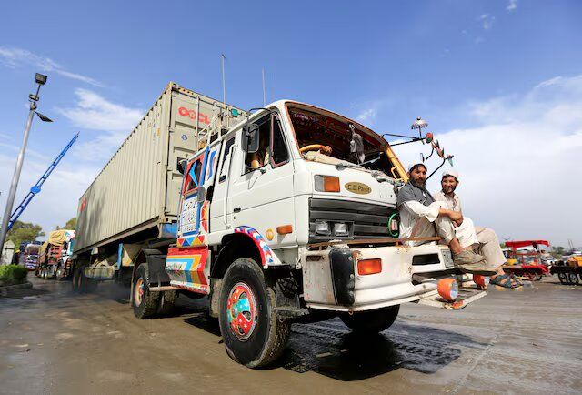 طالبان خواستار تقویت روابط اقتصادی با هند شد