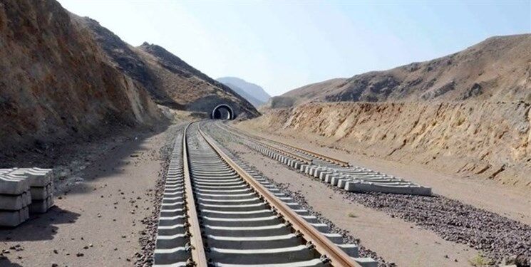 برای ساخت راه‌آهن نفت تهاتر می‌کنیم 