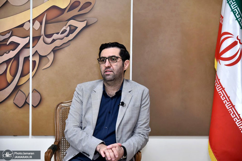 آجرلو: جریان سوپر انقلابی بارها از رهبری تذکر دریافت کرده است/ این رویکرد از زمان احمدی نژاد آغاز شد