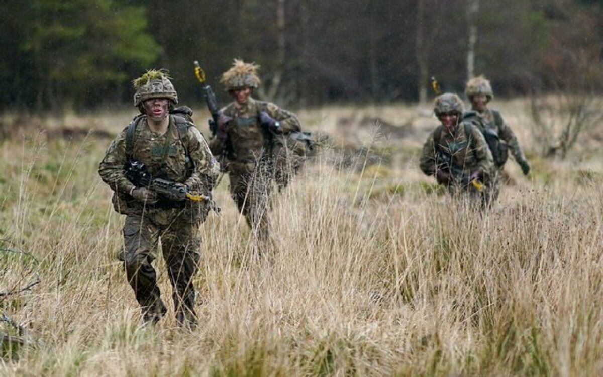   ارتش انگلیس در یک قدمی بحران بزرگ 