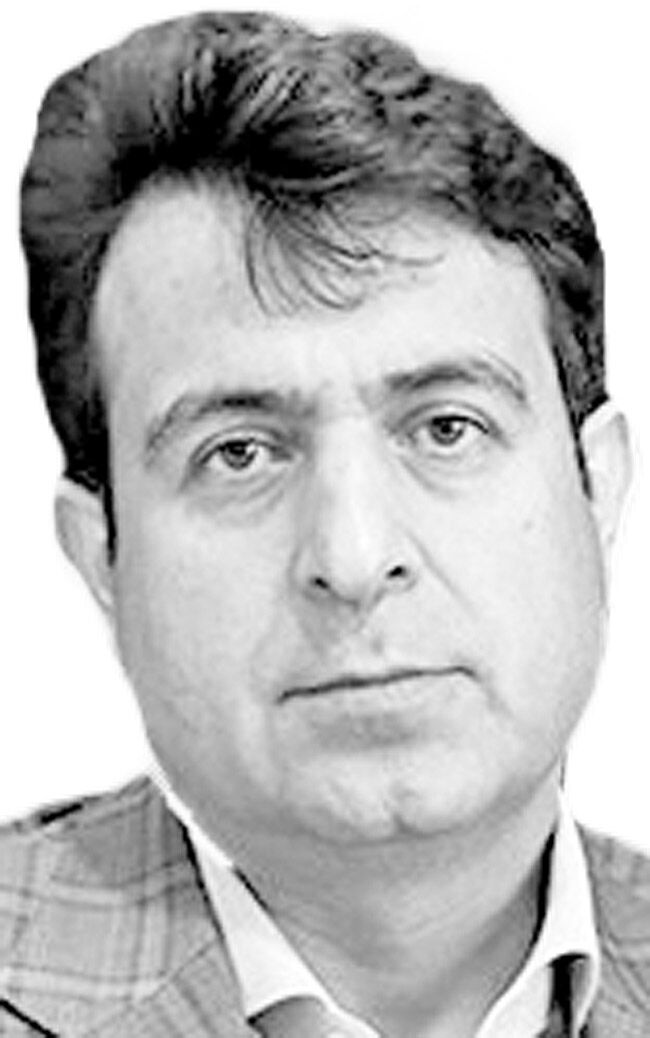 بازار سرمایه  بدون هیجان  بر بنیادها  تکیه‌کرده