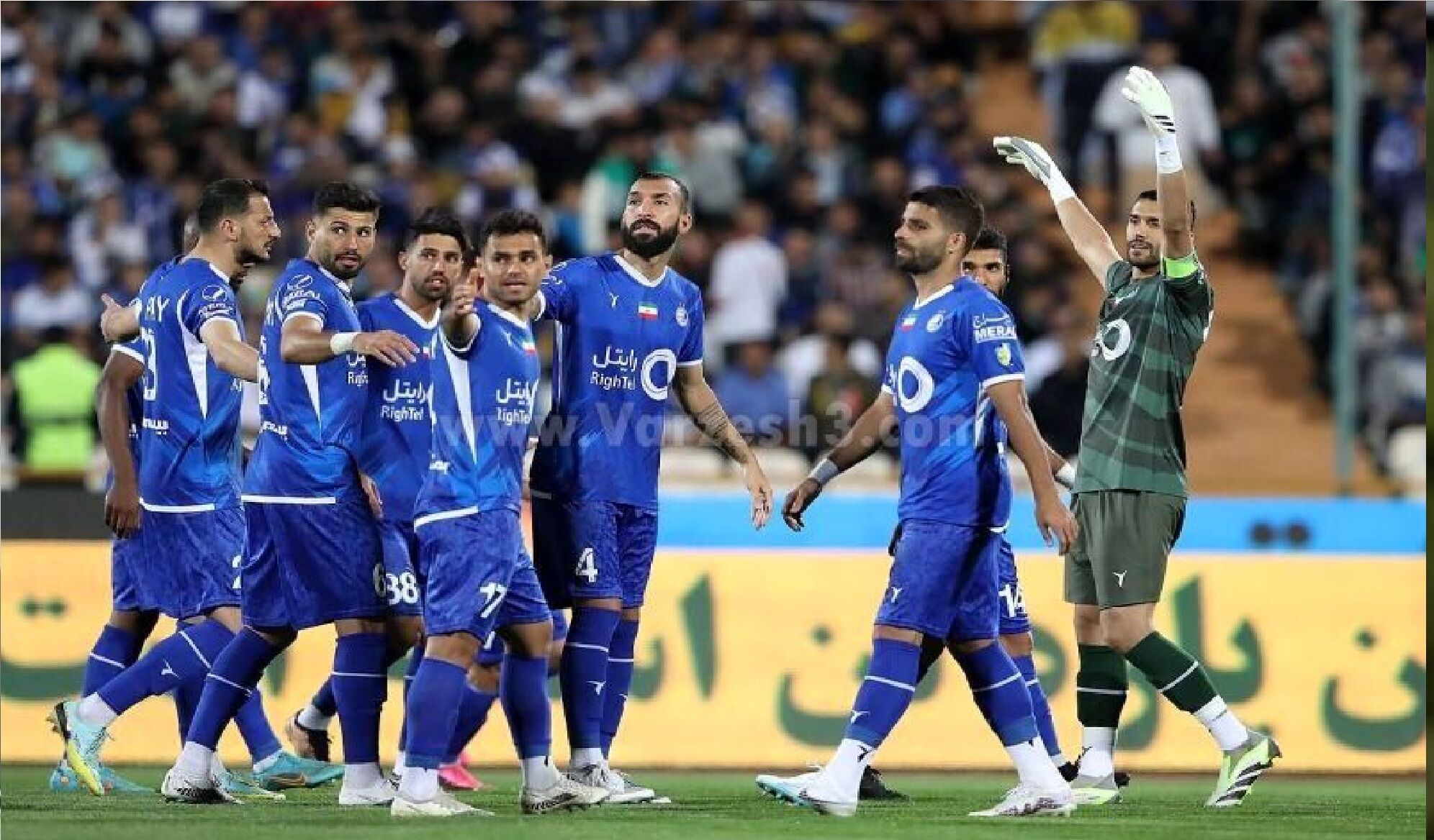 نام استقلال از لیست ممنوعیت نقل‌وانتقالاتی فیفا حذف شد