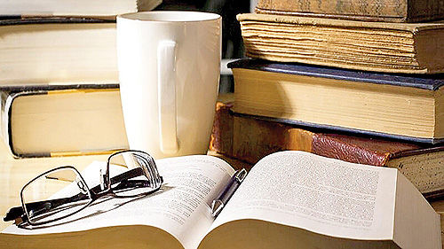 شعر؛  ابزار بقا