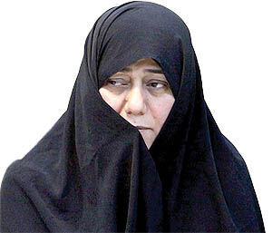 حجاب، سدی برابر بی‌فرهنگی