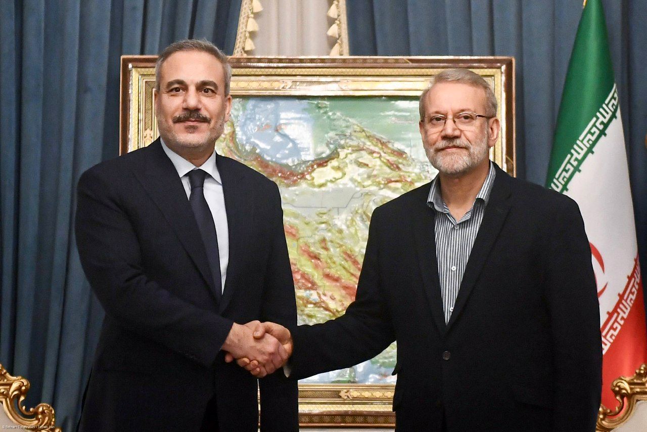 هاکان فیدان به دیدار علی لاریجانی رفت + عکس