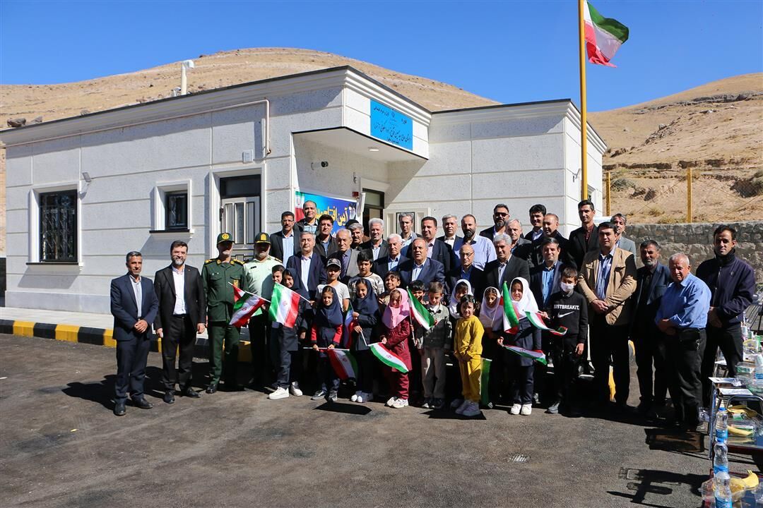 افتتاح دبستان خیرساز در روستای آشستان اسکو به همت عضو هیئت نمایندگان اتاق تبریز